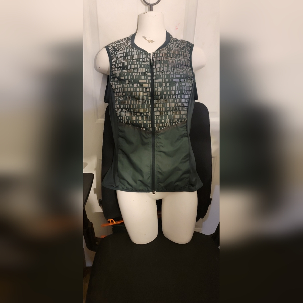 Womens small nike running vest
